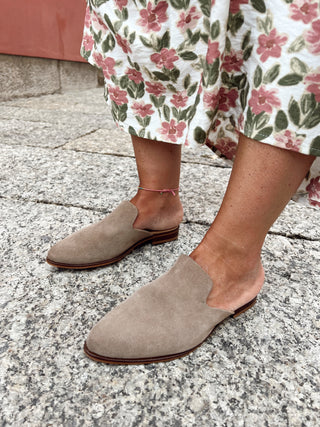 MULES LISAS