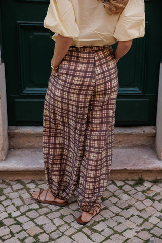 CALÇAS NOEMI