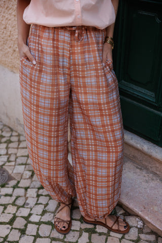 CALÇAS NOEMI
